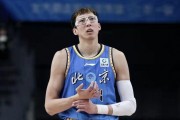 世界杯直播平台官网app下载-进攻篮板6比17！北京花1亿买的中锋，护框能力体现在哪？