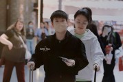 世界杯直播平台官网app下载-国乒出征世界杯曝光！孙颖莎戴腕表很时尚，王楚钦喝饮料露表情包